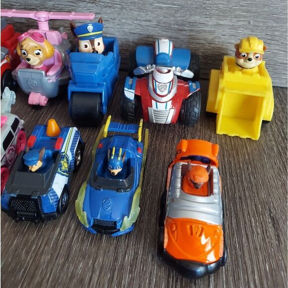 Paw Patrol Colorful Rescue Vehicle Collection - Picture 4 of 4